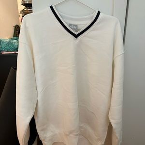 NWT Aritzia Cozy Fleece BF V-Neck Sweater